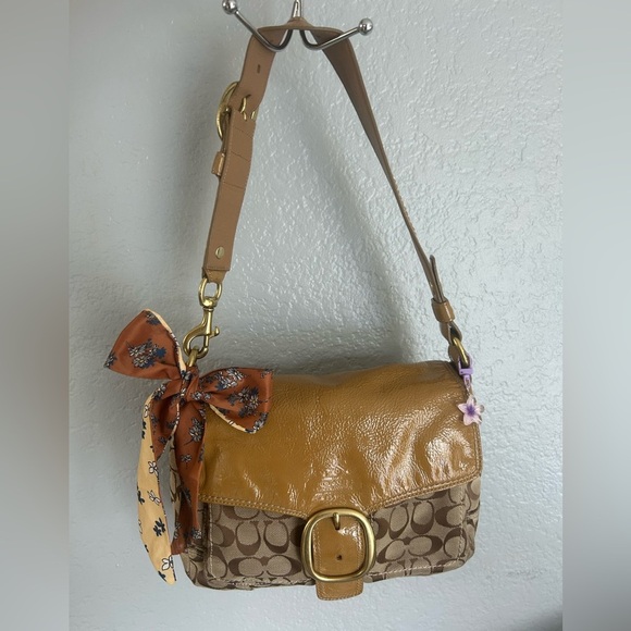 Coach Bleecker Legacy Buckle Leather Flap Shoulder Bag Y2K Vintage - Picture 1 of 16